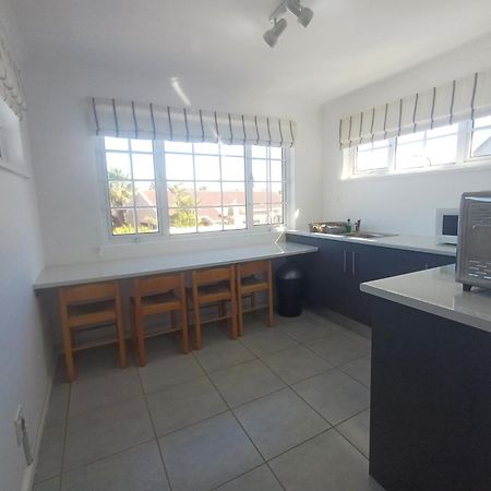 Millard Crescent Guest House Port Elizabeth Extérieur photo