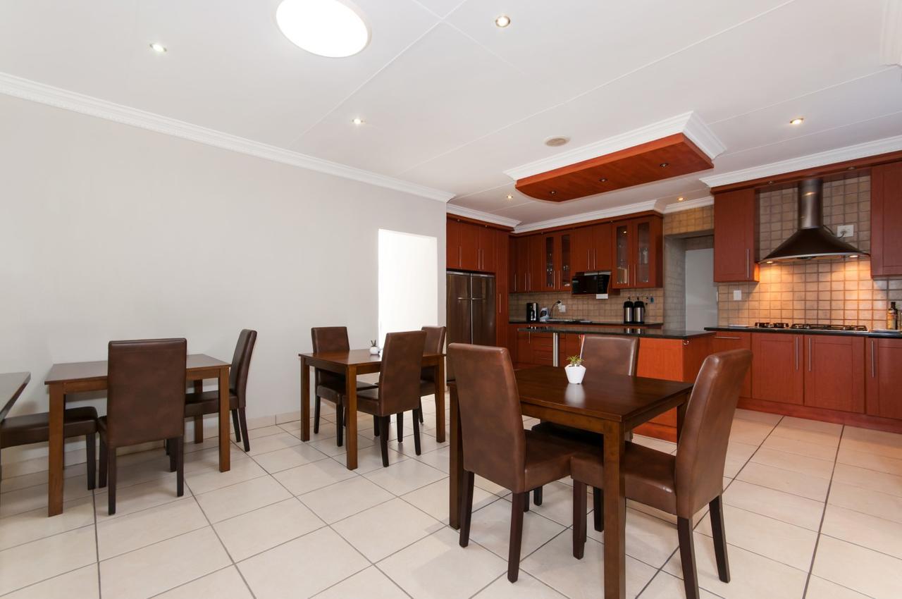 Millard Crescent Guest House Port Elizabeth Extérieur photo