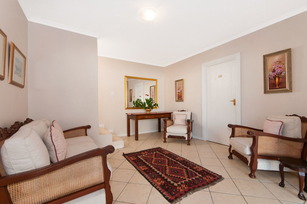 Millard Crescent Guest House Port Elizabeth Extérieur photo